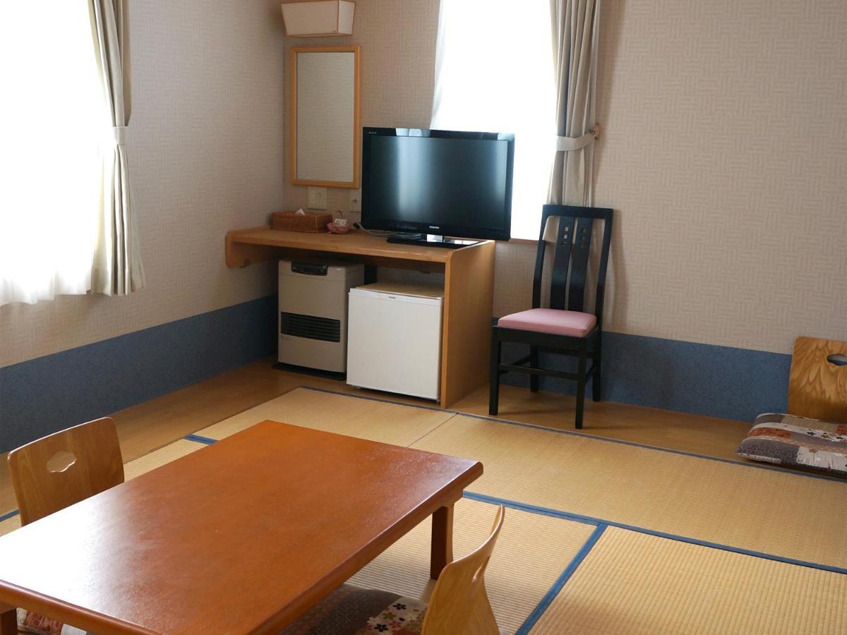 Petit Hotel Blaneneige Nakafurano Exterior photo